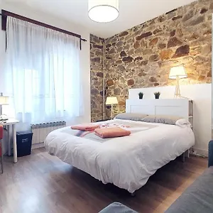  Séjour chez l'habitant Tuul Etxea
